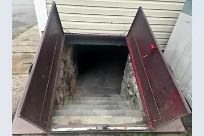 4 Upham St, Salem, MA 01970 - Photo 21