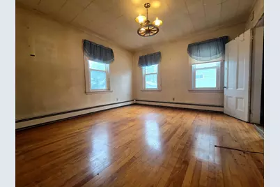4 Upham St, Salem, MA 01970 - Photo 3