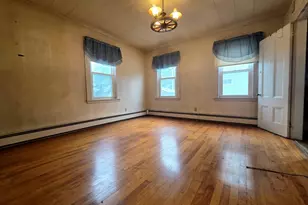 4 Upham St, Salem, MA 01970 - Photo 3