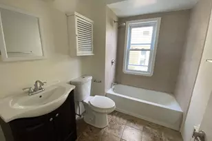 31 Stevenson Ave, Everett, MA 02149 - Photo 9