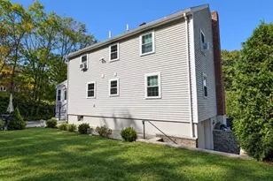 151 Lynn Fells Pkwy, Saugus, MA 01906 - Photo 31