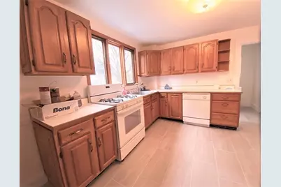 55 Dearborn, Medford, MA 02155 - Photo 5