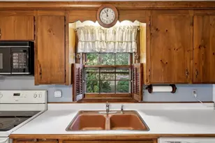 14 Concord Rd, Westford, MA 01886 - Photo 5