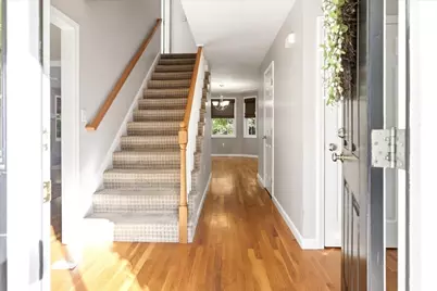 319 Oak St, Swansea, MA 02777 - Photo 5