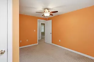 319 Oak St, Swansea, MA 02777 - Photo 19
