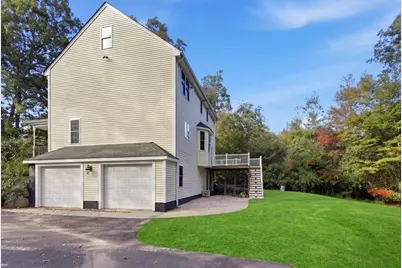 319 Oak St, Swansea, MA 02777 - Photo 31