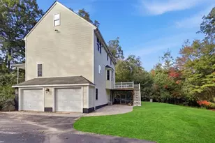 319 Oak St, Swansea, MA 02777 - Photo 31