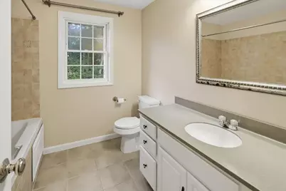 319 Oak St, Swansea, MA 02777 - Photo 17