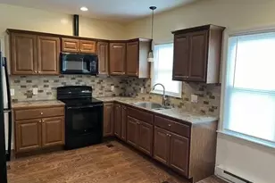 4 Wakefield St, Webster, MA 01570 - Photo 3