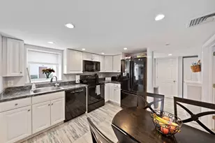 7 Malta St, Hull, MA 02045 - Photo 17