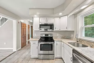 5-A Danforth St, Peabody, MA 01960 - Photo 9