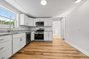 26 Neptune St Ct, Lynn, MA 01905 - Photo 3