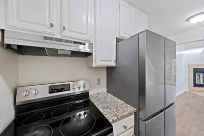 117 Tall Oaks Dr #H, Weymouth, MA 02190 - Photo 5
