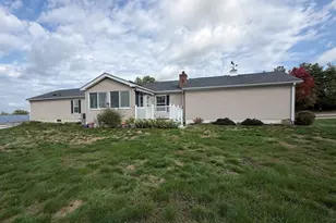 2604 Pheasant Ln, Middleborough, MA 02346 - Photo 3