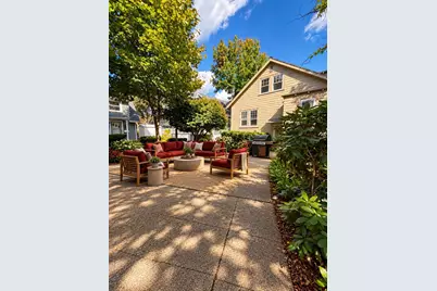 13 Meriam St, Wakefield, MA 01880 - Photo 19