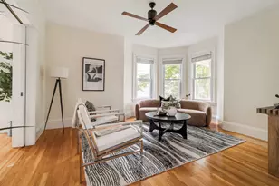 52 Hillsdale Rd, Medford, MA 02155 - Photo 3