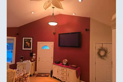 39 Walnut Street, Saugus, MA 01906 - Photo 5