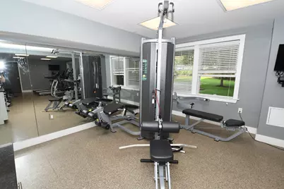 321 Hammond Pond Pkwy #302, Brookline, MA 02467 - Photo 21