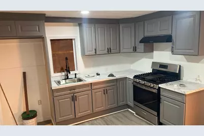 136 Tecumseh St #2, Fall River, MA 02721 - Photo 3