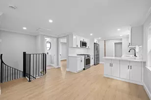 9 Walden Pond Ave, Saugus, MA 01906 - Photo 13