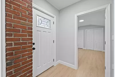 9 Walden Pond Ave, Saugus, MA 01906 - Photo 3