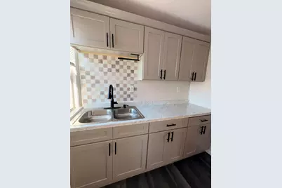 24 Potter St #3, Dartmouth, MA 02474 - Photo 5