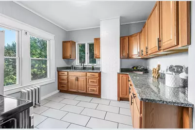 65 Avondale Ave, West Springfield, MA 01089 - Photo 13
