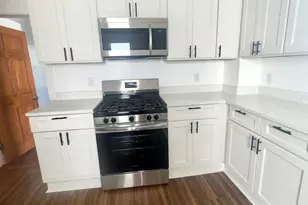 47 Washington St, Peabody, MA 01960 - Photo 9
