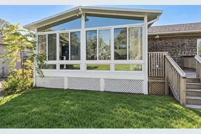 297 Bakerville Rd, Dartmouth, MA 02748 - Photo 13