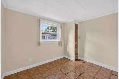 63 Hemlock St, Fall River, MA 02720 - Photo 25