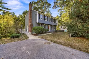 565 Hartford Ave E, Uxbridge, MA 01569 - Photo 3