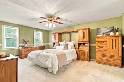 565 Hartford Ave E, Uxbridge, MA 01569 - Photo 13