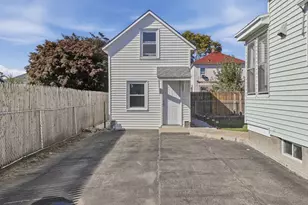 40 Bunker Hill Ave, Lowell, MA 01850 - Photo 3