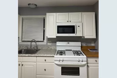 6 West St #1, Wrentham, MA 02093 - Photo 3