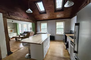 31 Central St, West Brookfield, MA 01585 - Photo 11