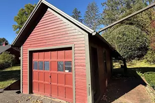 31 Central St, West Brookfield, MA 01585 - Photo 33