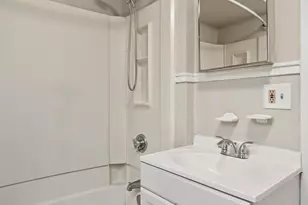 906 Main St, Holyoke, MA 01040 - Photo 7