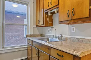 906 Main St, Holyoke, MA 01040 - Photo 3