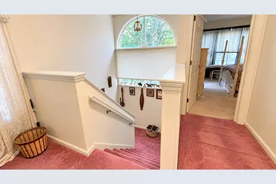 8 Castlegate Dr #8, Springfield, MA 01129 - Photo 9