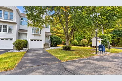 8 Castlegate Dr #8, Springfield, MA 01129 - Photo 1