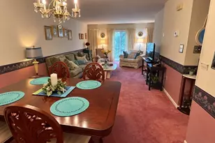 8 Castlegate Dr, Springfield, MA 01129 - Photo 5