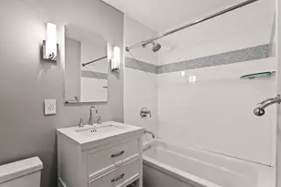 219 W Springfield, Boston, MA 02118 - Photo 9