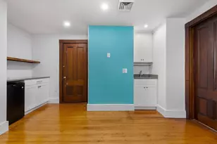191 Davis Ave, Brookline, MA 02445 - Photo 33