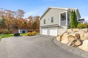 705 County St, Seekonk, MA 02771 - Photo 31