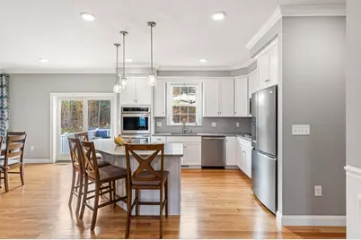 705 County St, Seekonk, MA 02771 - Photo 5