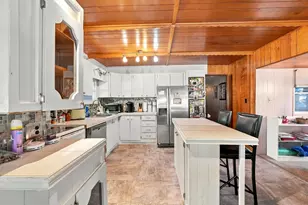 22 Christian Ave, Hudson, MA 01749 - Photo 9