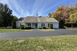 31 Dunbar Dr, Easton, MA 02356 - Photo 1