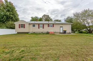26 Midland Rd, Somerset, MA 02726 - Photo 5