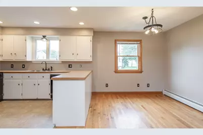 26 Midland Rd, Somerset, MA 02726 - Photo 9