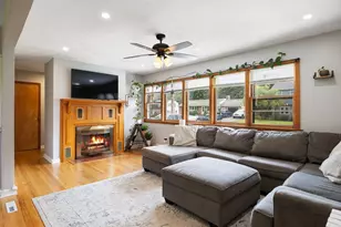 62 Clayton Rd, Holyoke, MA 01040 - Photo 17